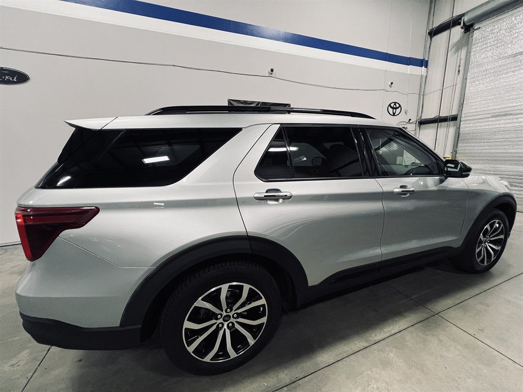 2020 Ford Explorer ST - Photo 7