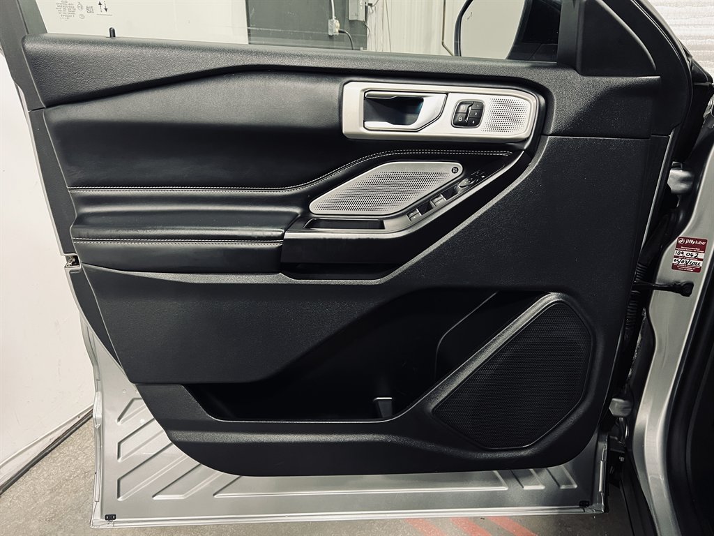 2020 Ford Explorer ST - Photo 10