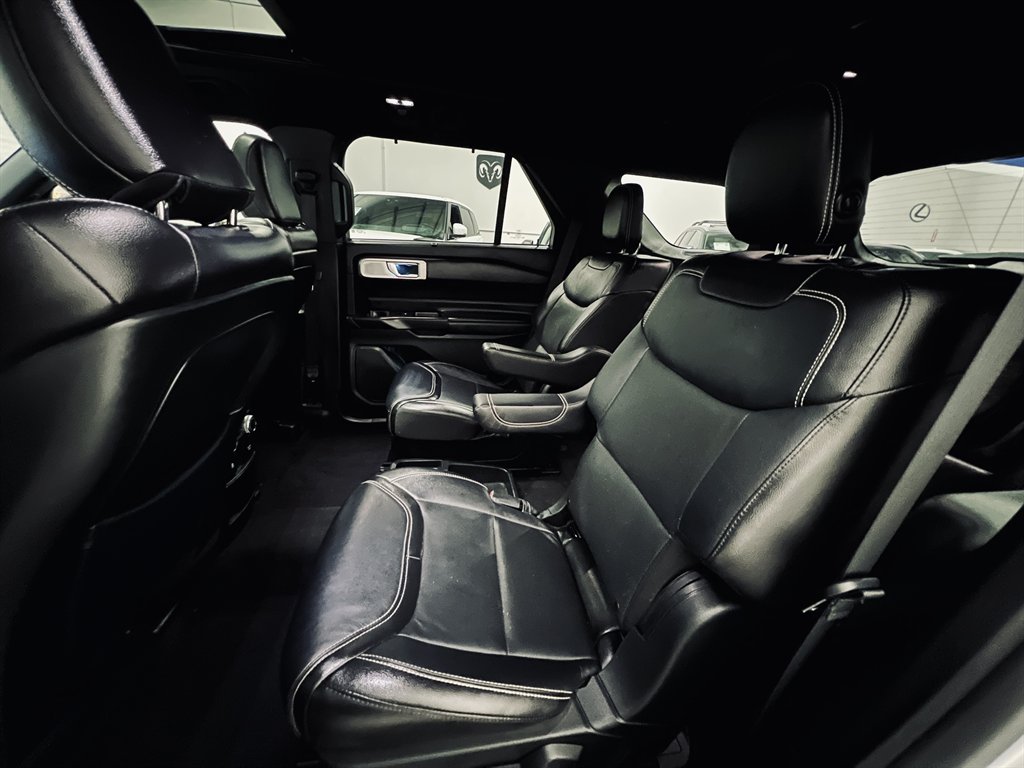 2020 Ford Explorer ST - Photo 11