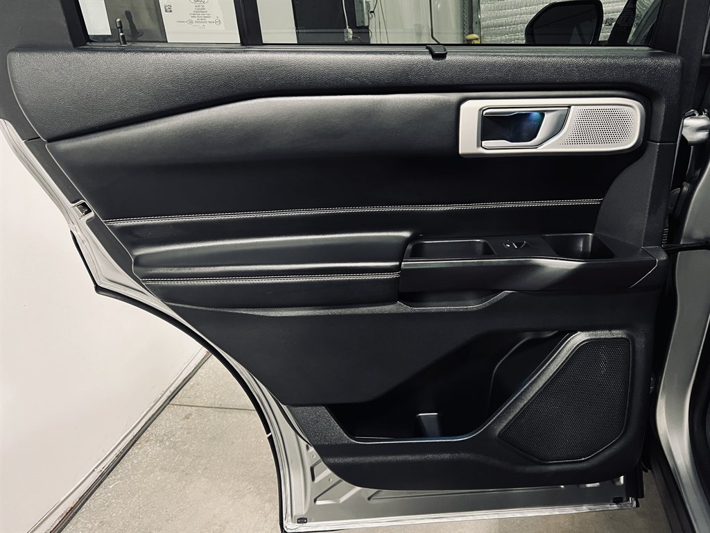 2020 Ford Explorer ST - Photo 13