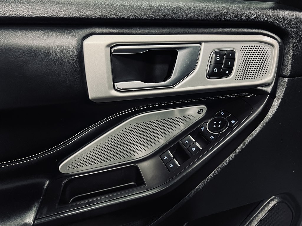 2020 Ford Explorer ST - Photo 25