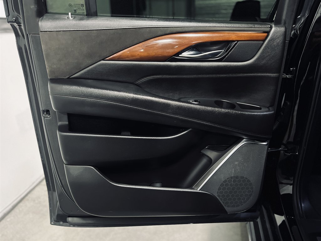 2019 Cadillac Escalade ESV Luxury - Photo 13