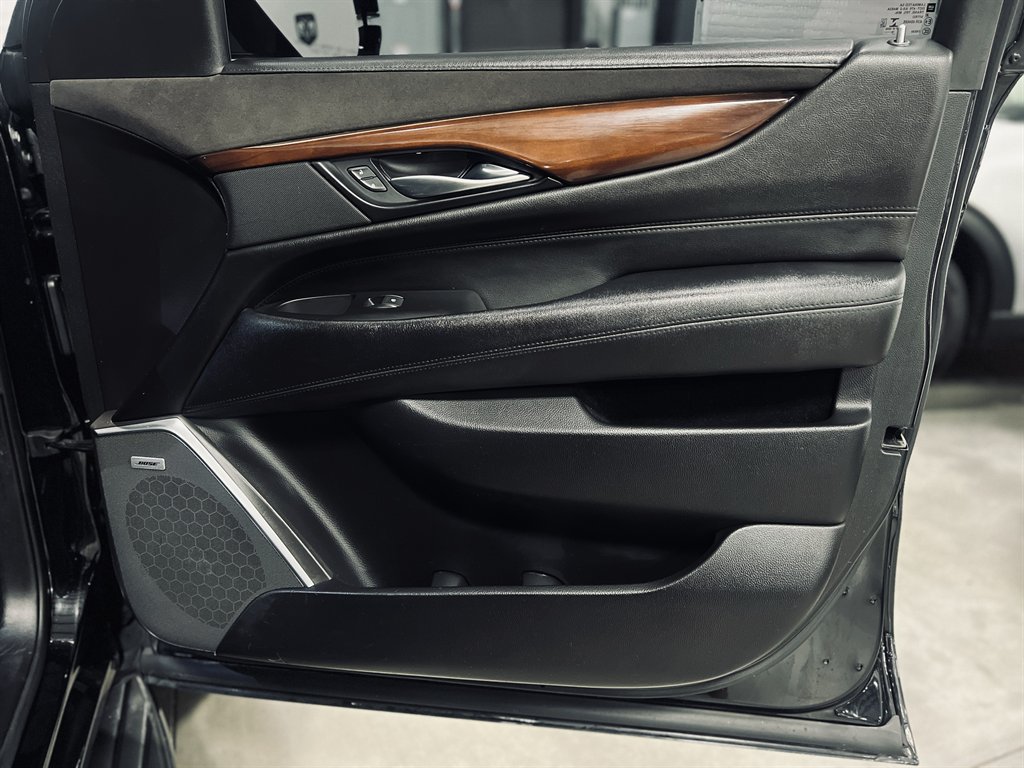 2019 Cadillac Escalade ESV Luxury - Photo 19