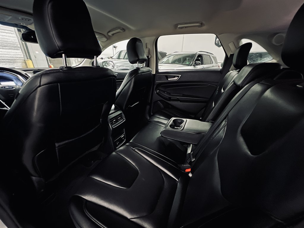 2022 Ford Edge Titanium - Photo 13