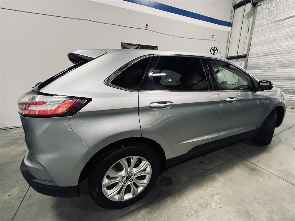 2022 Ford Edge Titanium - Photo 7